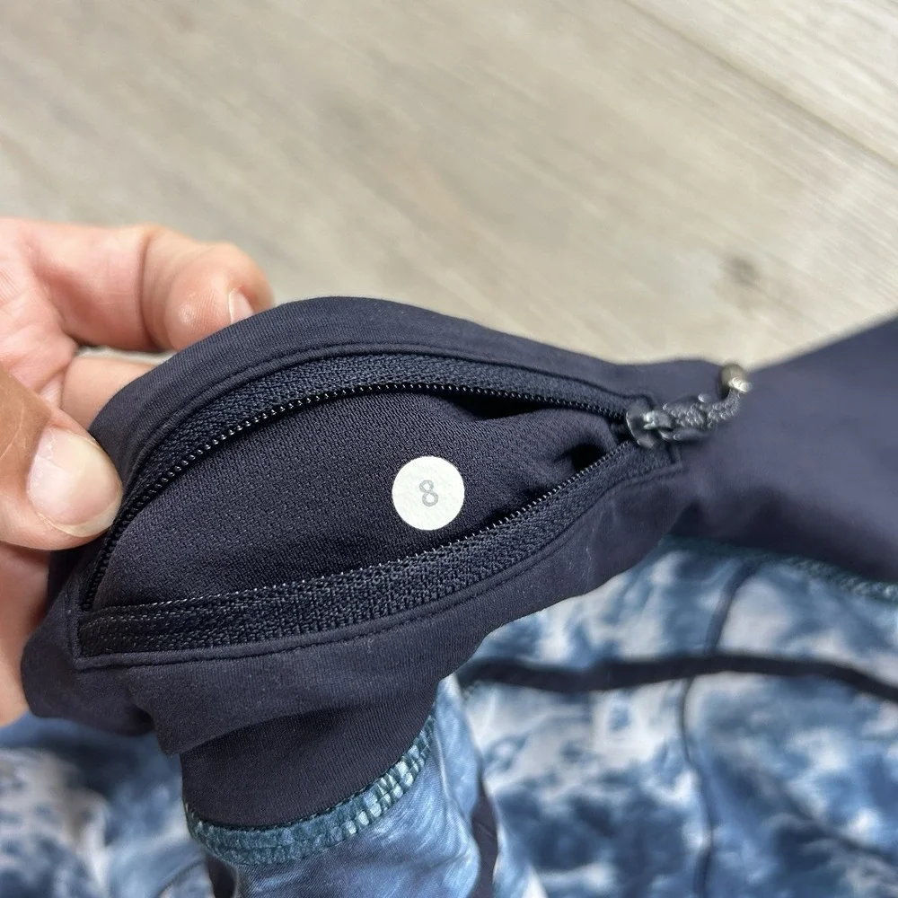 Lululemon Size 8 LR Speed Up 2.5